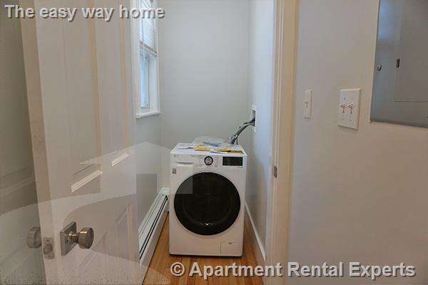 Building Photo - 2 Ivaloo St