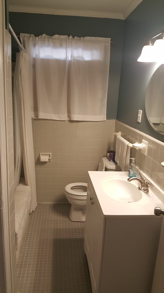 Building Photo - 1007 W Moore St