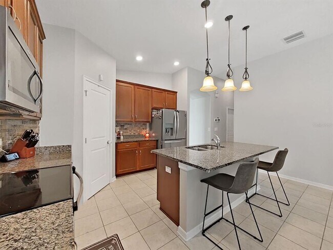 Building Photo - 14066 Finsbury Dr