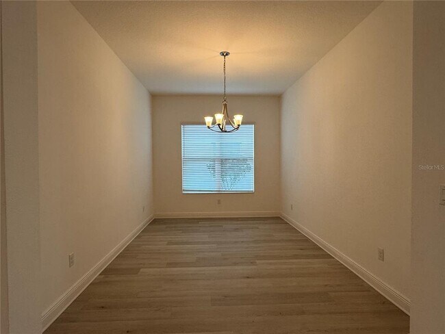 Building Photo - 30788 Lindentree Dr