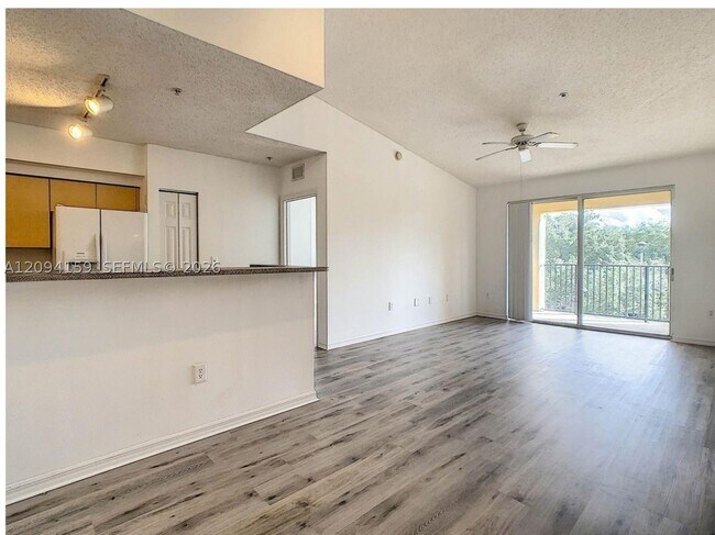 Building Photo - 2080 W Preserve Way