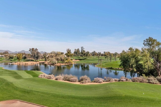 Building Photo - 7878 E Gainey Ranch Rd