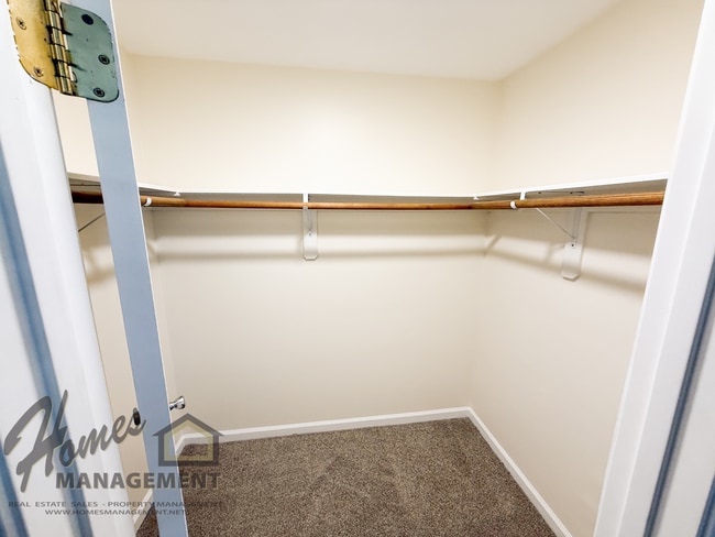 Building Photo - Homes Management - 4 Bed, 2 Bath House on Cul-de-Sac