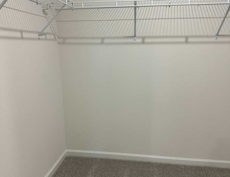 Building Photo - 19349 Gray Horse Dr