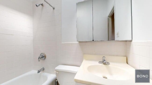 Building Photo - 0 bedroom in NEW YORK NY 10023