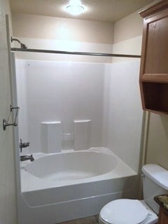 Building Photo - 3 Bedroom | 2 Bath Duplex – Modern Comfort...