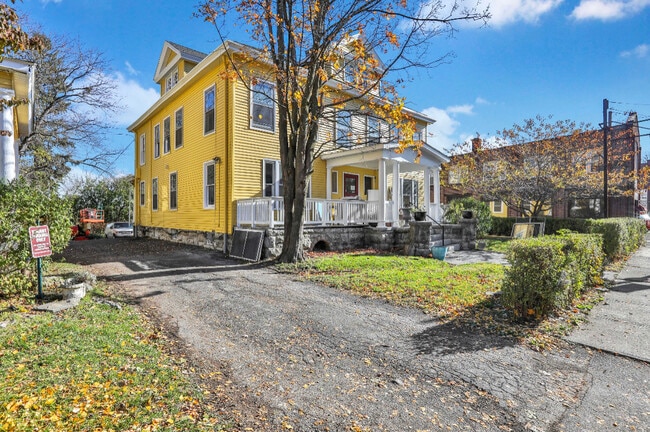 260 Building - 264 Clinton Ave