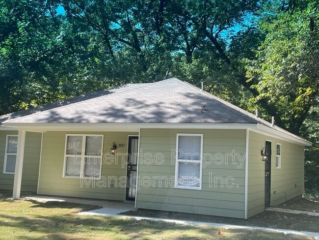 Building Photo - 3187 E Shirley Cir