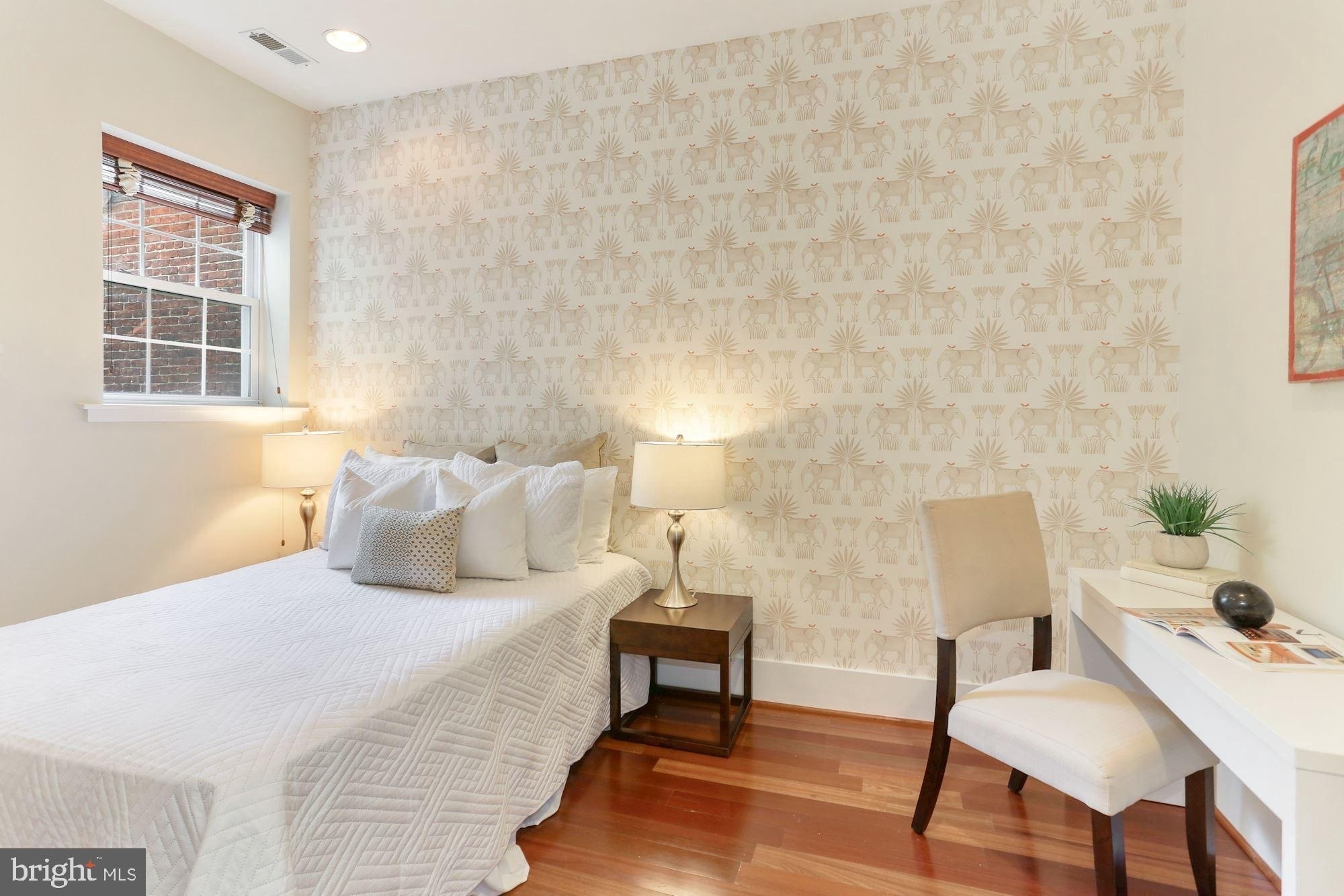 Building Photo - 1435 Euclid St NW