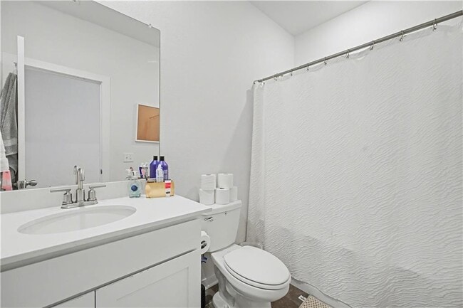 Building Photo - 4885 W Triangle St