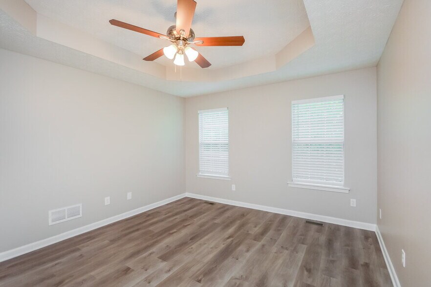 Building Photo - 335 Alcovy Cir