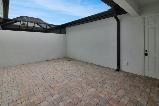 Building Photo - 17978 Broadleaf Lp