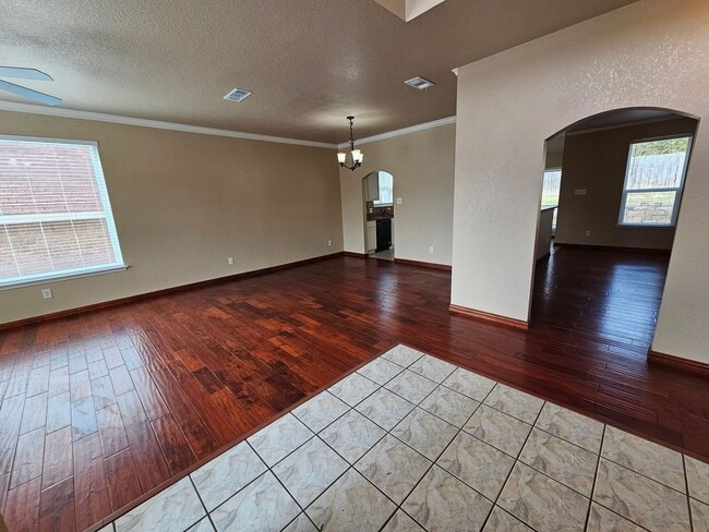 Building Photo - Spacious & Inviting 6-Bedroom Cedar Hill Home – Perfect for Your Next Move