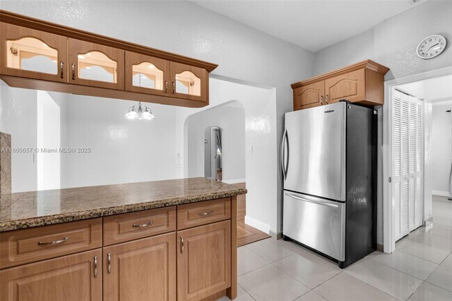Building Photo - 1711 SW 14th Terrace