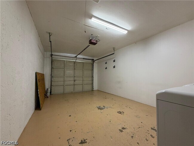 Building Photo - 4515 Douglas Ln