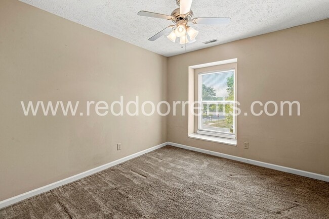 Building Photo - 7722 Trophy Club Dr S