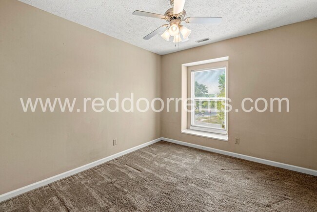 Building Photo - Beautiful 3-Bedroom, 2-Bath Home in Indian...