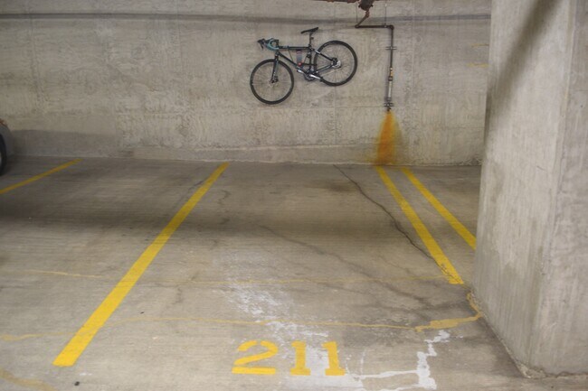 Building Photo - 1400 S Michigan Ave