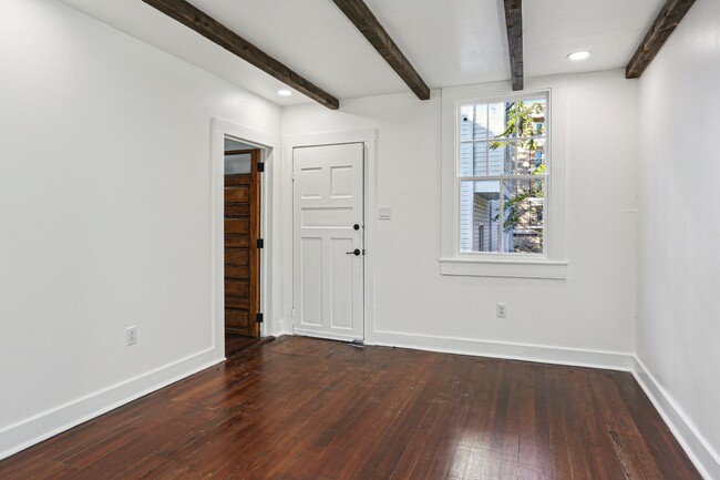 Living Room - 1617 Peniston St