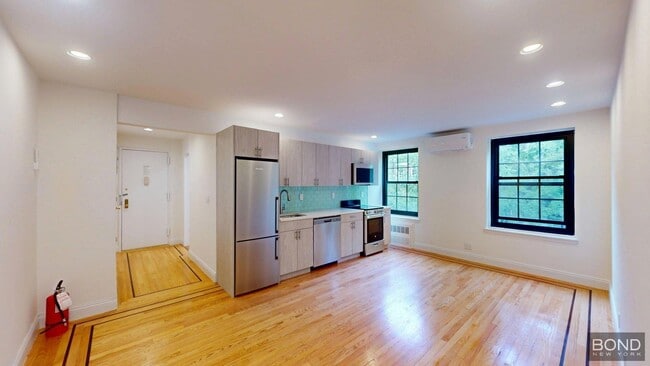 Floorplan - 30 Charlton Street