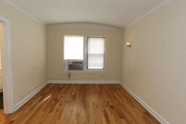 Building Photo - 539 W Arlington Pl
