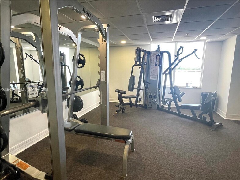 Building Photo - 900 SW 8th St