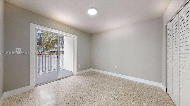 Building Photo - 426 NW 13th Ave