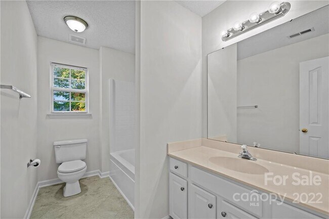 Building Photo - 13506 Michael Shane Ct