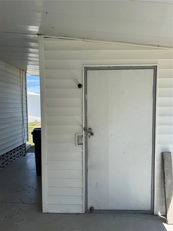 Building Photo - 105 Del Rio Dr