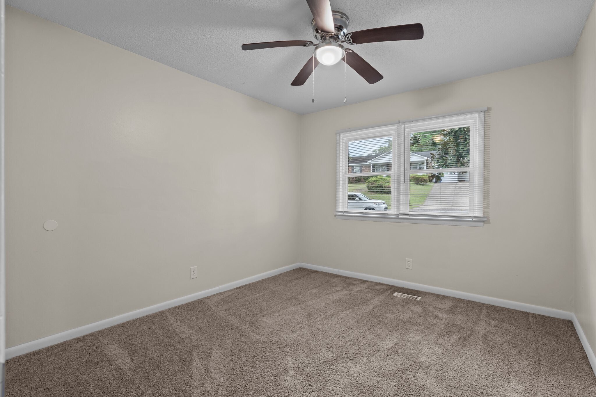 Building Photo - 5364 Silver Pine Dr