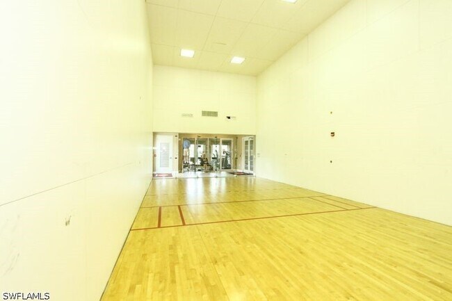 Building Photo - 1810 Florida Club Cir