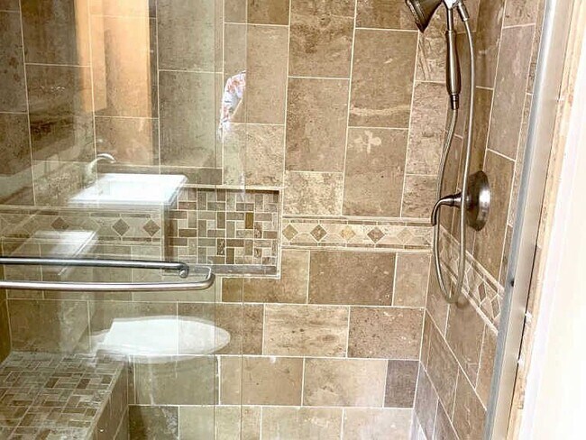 Building Photo - 7401 Westlake Terrace