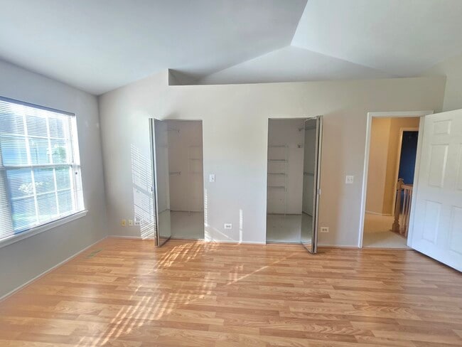 Building Photo - 109 Thistle Ct