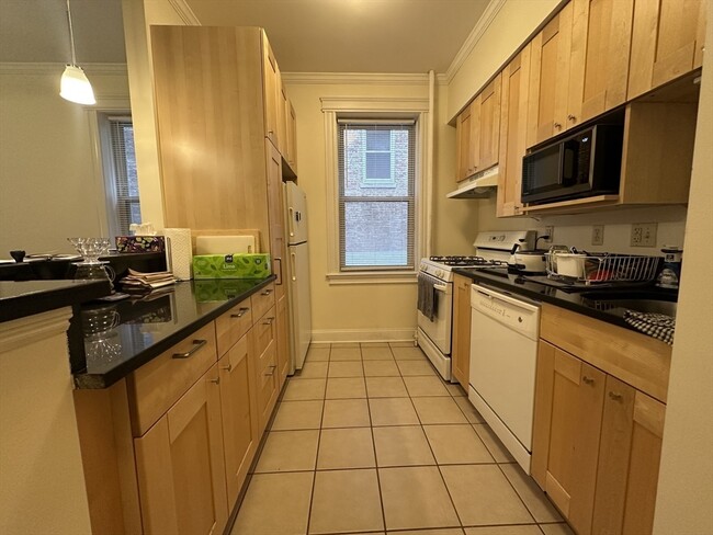 Primary Photo - 25 Queensberry St