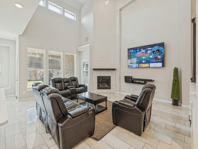 Building Photo - 1267 Binfield Dr