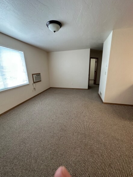 Building Photo - 31 Appleway Dr