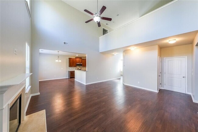 Building Photo - 819 Still Hill Ln SE