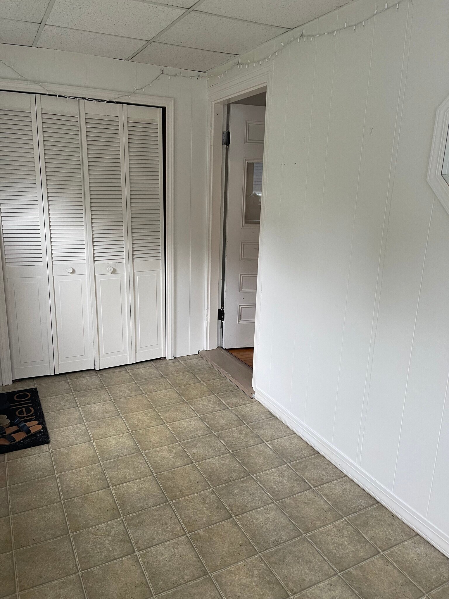 Mudroom - 308 Main St