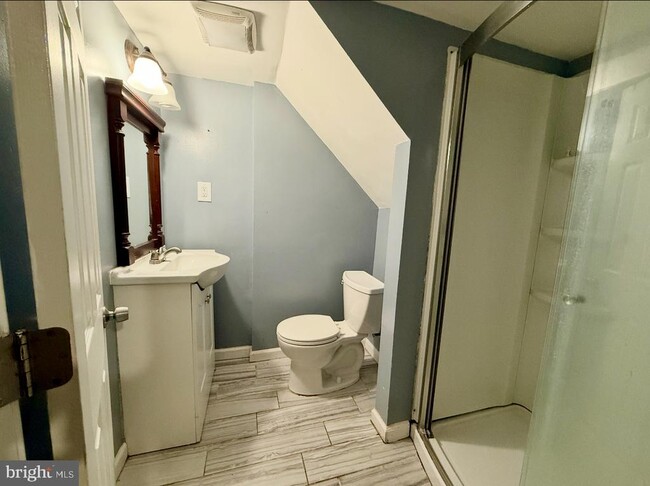 Building Photo - 9531 Burdett Rd