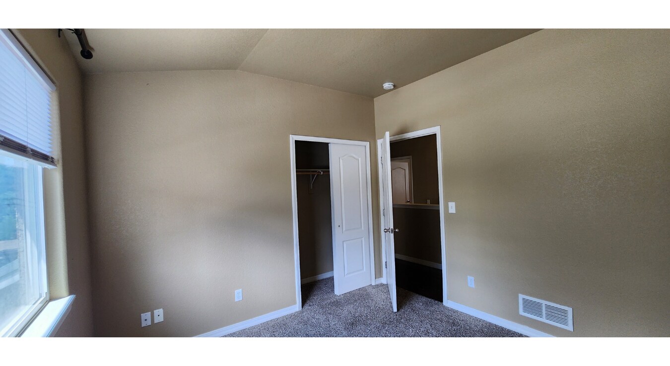Bedroom 3 - 4077 Siferd Blvd