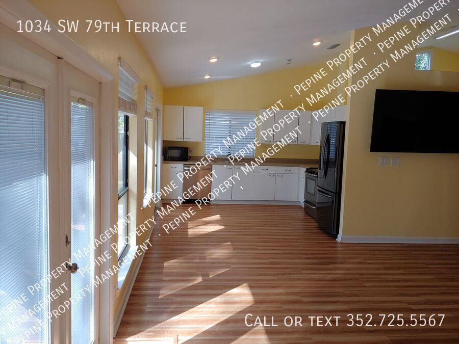 Building Photo - 1034 SW 79 Terrace
