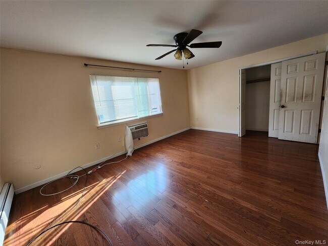 Building Photo - 25 Tanager Rd