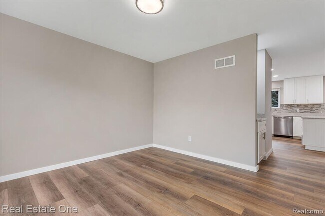 Building Photo - 5842 Marble Dr