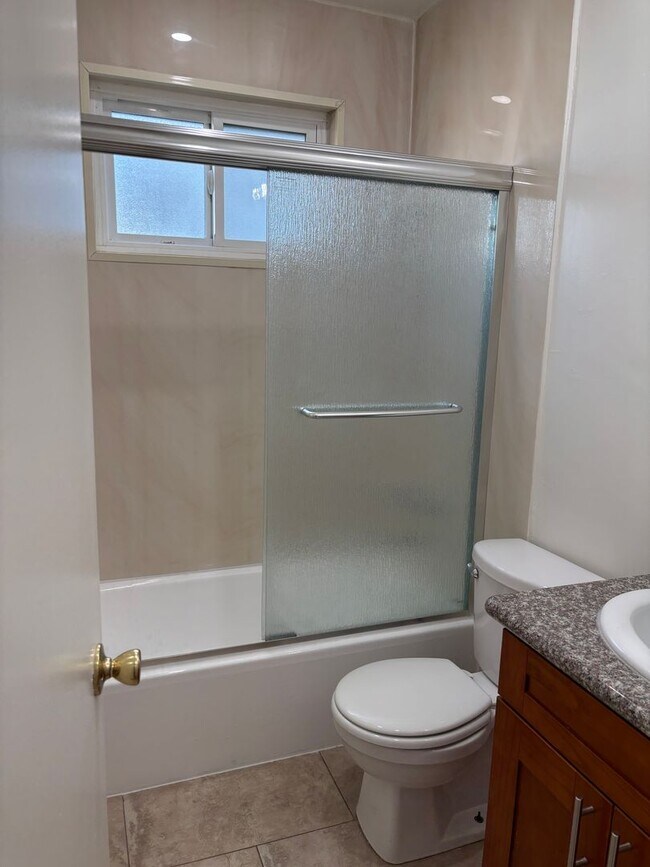 Interior Photo - Tyler, 1111