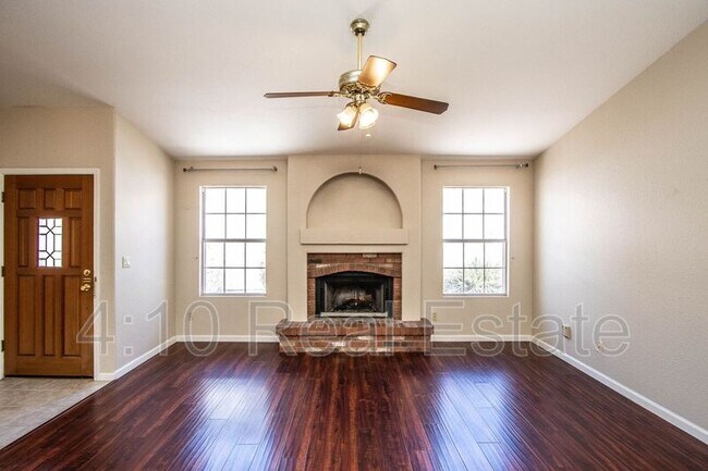 Building Photo - 16221 S 34th Way