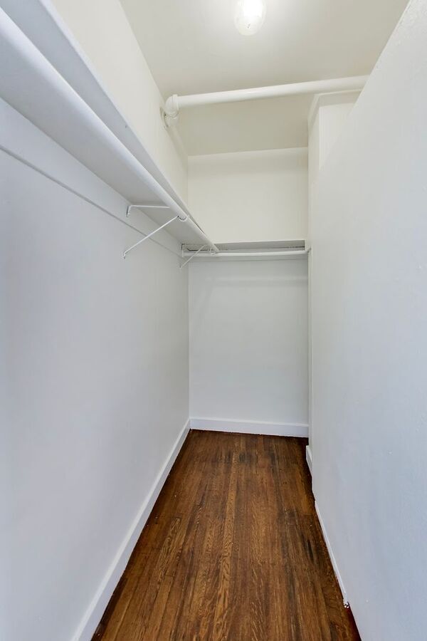 Building Photo - 536 Leavenworth St