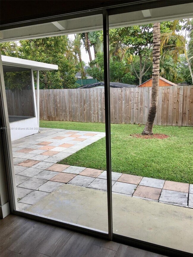 Building Photo - 12715 SW 102nd Terrace