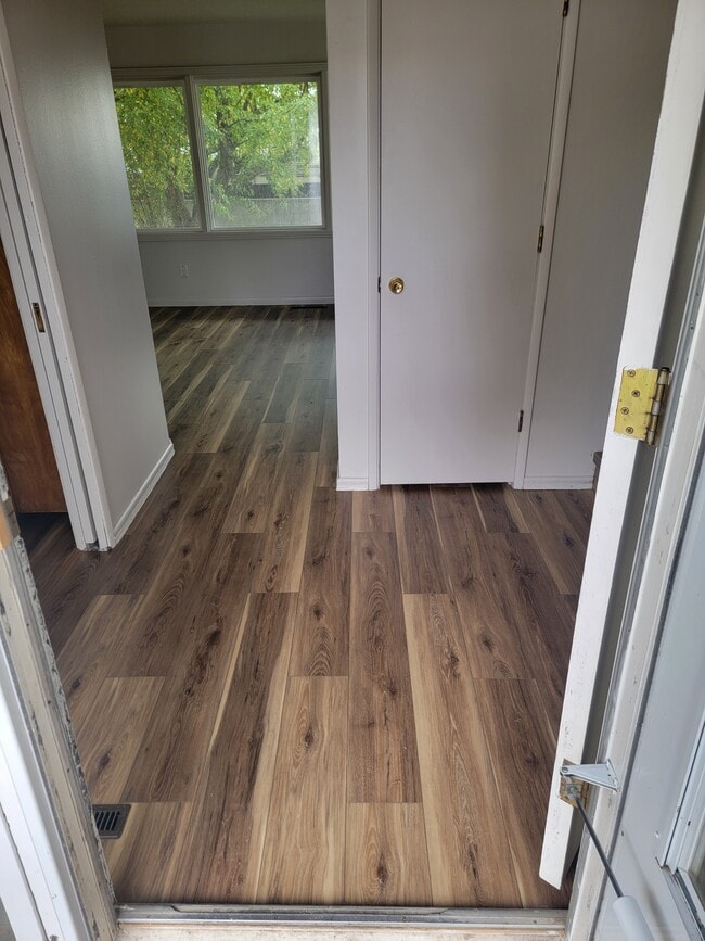 Building Photo - 1702 Edgar St