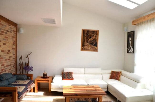 Building Photo - 12646 Carmel Country Rd