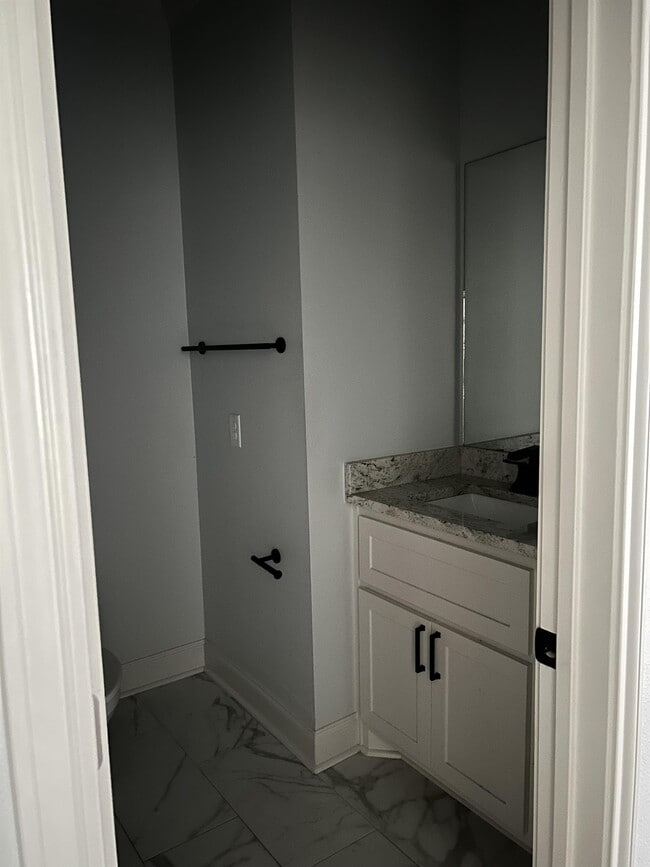 Building Photo - 7769 US-80